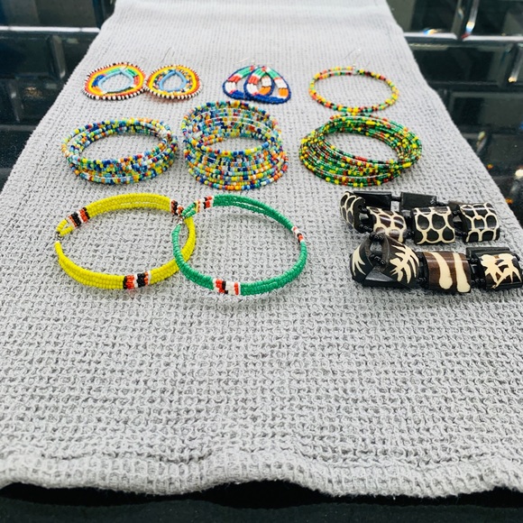 Mixed Bag of Kenyan Bracelets, Bangles, and Earrings - Picture 2 of 10